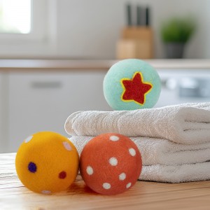 Wool drying balls