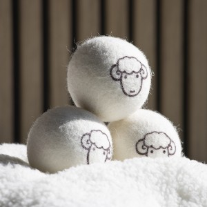 6-Pack New Zealand Wool Dryer Balls, Felted Laundry Balls with Cute Sheep Design, Chemical-Free and Reusable, Reduces Static and Wrinkles, with Drawstring Bag