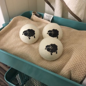 Reusable merino wool 7cm tumble dryer balls