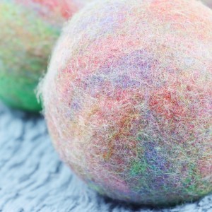 Wholesale Handmade Shaped Household Cleaning Tools & Accessories Natural Reusable Laundry White Woolen Felt Dryer Ball