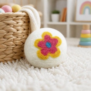 Eco Friendly Floral Felt Wool Dryer Balls Gift Box Pack Natural Fabric Softener Handmade Wool Laundry Dryer Balls for Clothes Drying
