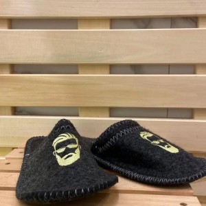 Bath Set ‘Chill Mode’ Soft Reusable Eco-Friendly Quick Dry Storage Bag & Hat Sauna Glove Mat Slippers 5 Embroideries Gray