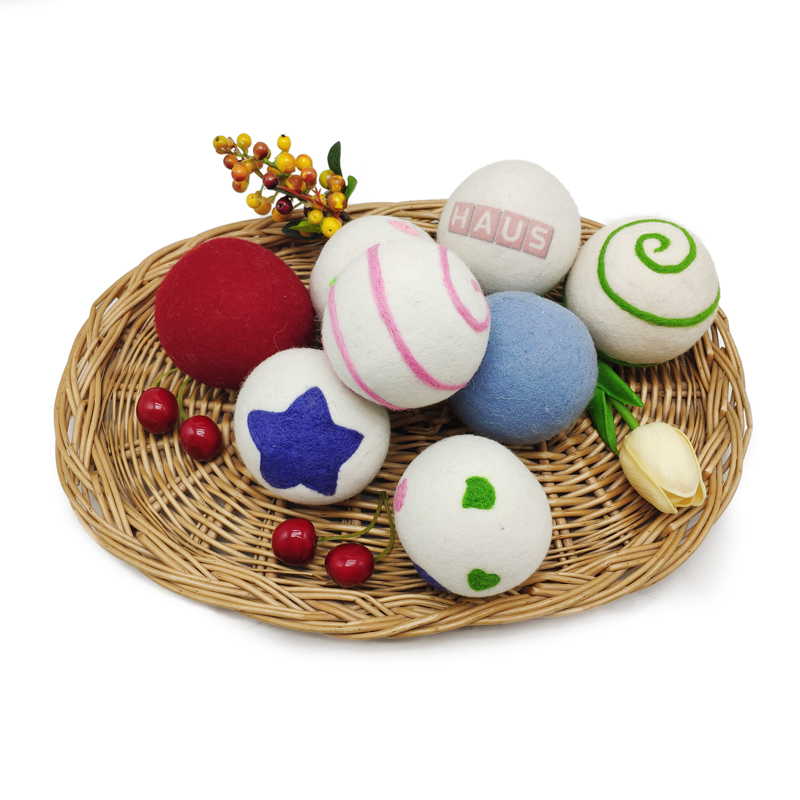 Wool Dryer Balls With Picture Featured Image