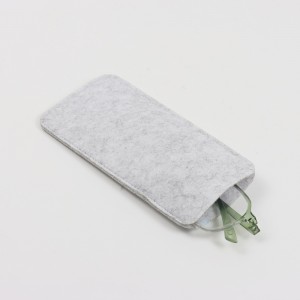 Felt Eyeglass Case – Lightweight & Protective