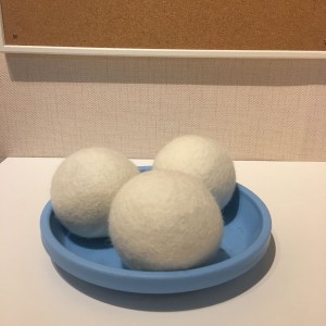 100% Pure New Zealand Wool Drying Balls for Laundry and Washing Drier Machine