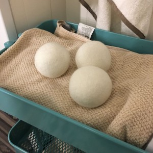 100% Pure New Zealand Wool Drying Balls for Laundry and Washing Drier Machine